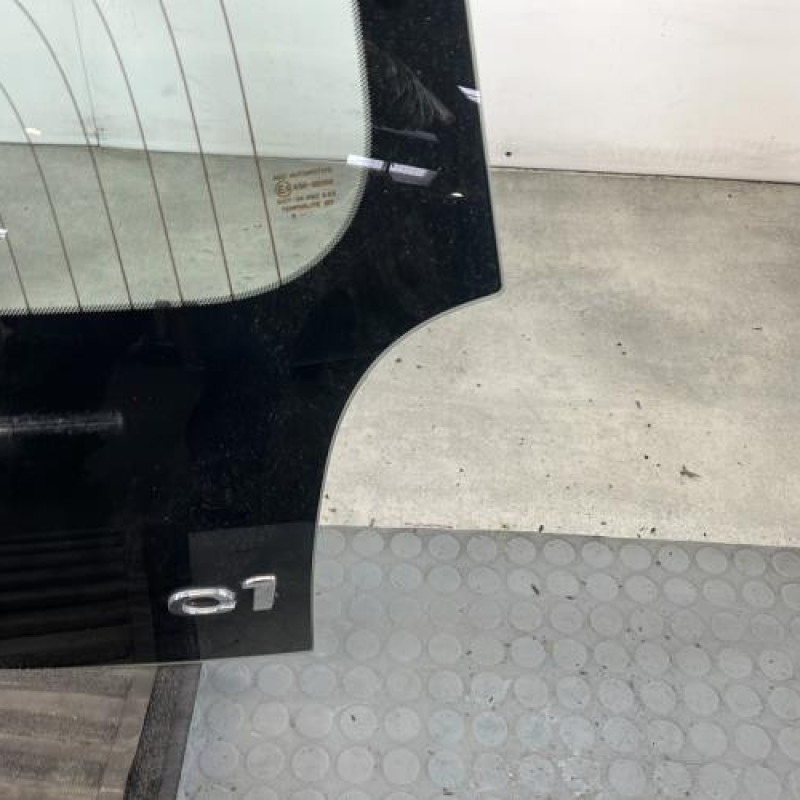 Lunette arriere CITROEN C1 2 Photo n°4