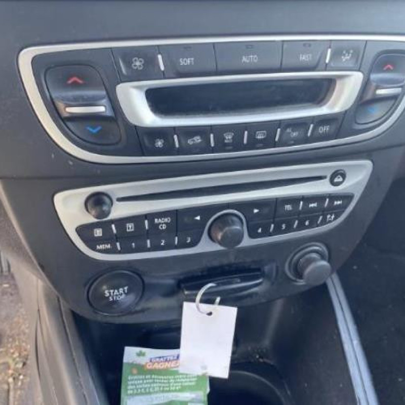 Baguette de porte arriere gauche  RENAULT MEGANE 3 Photo n°16