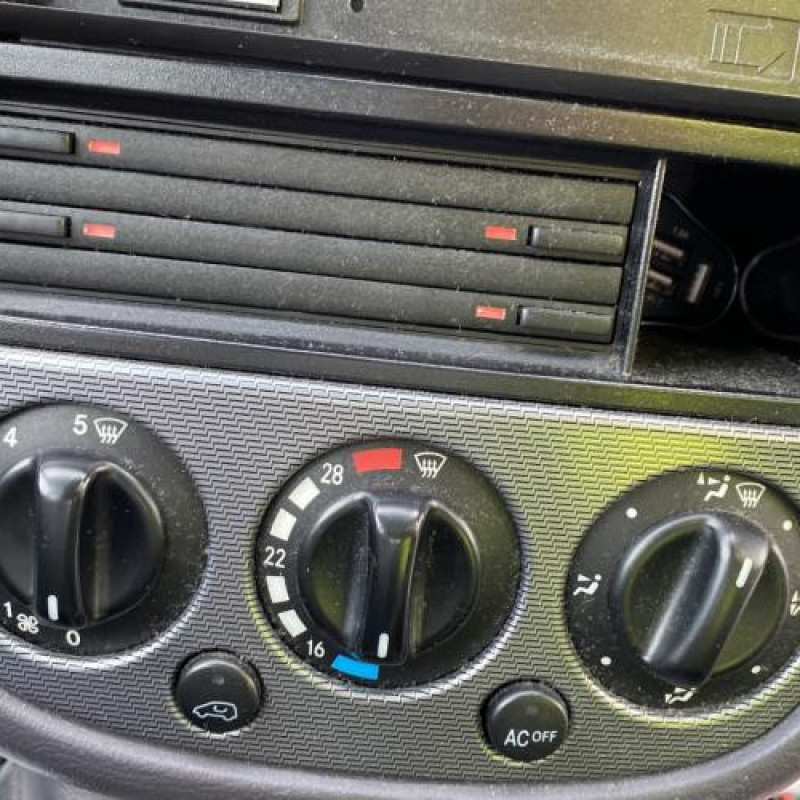 Retroviseur droit MERCEDES CLASSE A 168 Photo n°18