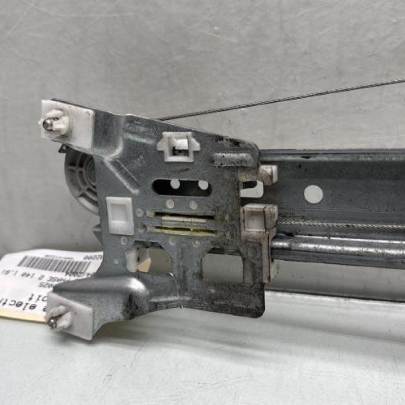 Leve vitre electrique arriere droit MERCEDES CLASSE A 168 Photo n°2