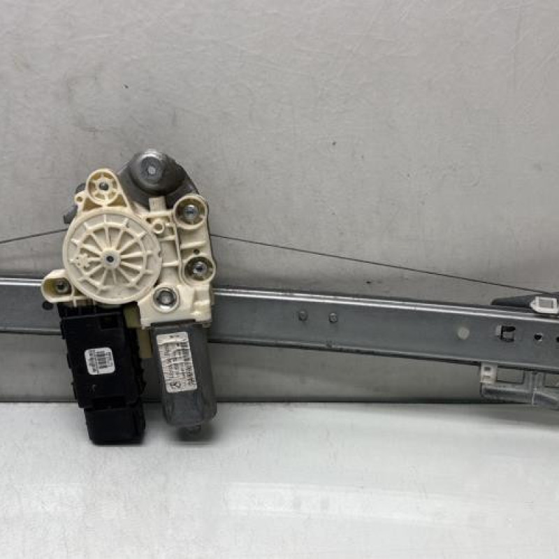Leve vitre electrique arriere droit MERCEDES CLASSE A 168 Photo n°3
