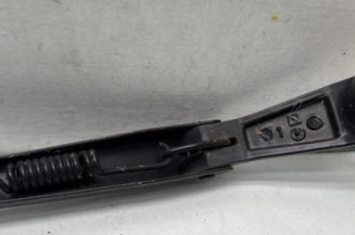 Bras essuie glace avant droit SUZUKI SWIFT 4