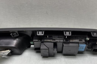 Interrupteur de leve vitre avant gauche SUZUKI SWIFT 4