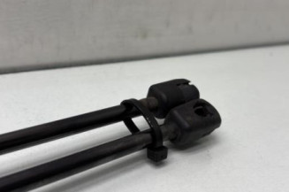 Verin de coffre SUZUKI SWIFT 4