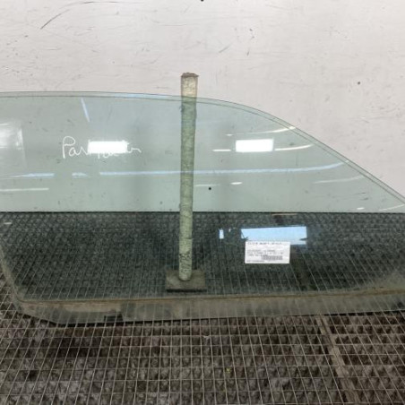 Vitre avant droit VOLKSWAGEN POLO 3
