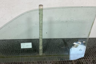 Vitre avant droit VOLKSWAGEN POLO 3