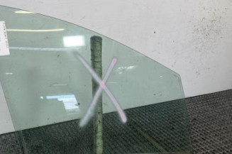 Vitre avant droit PEUGEOT 308 1