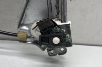 Leve vitre electrique avant gauche RENAULT CLIO 3
