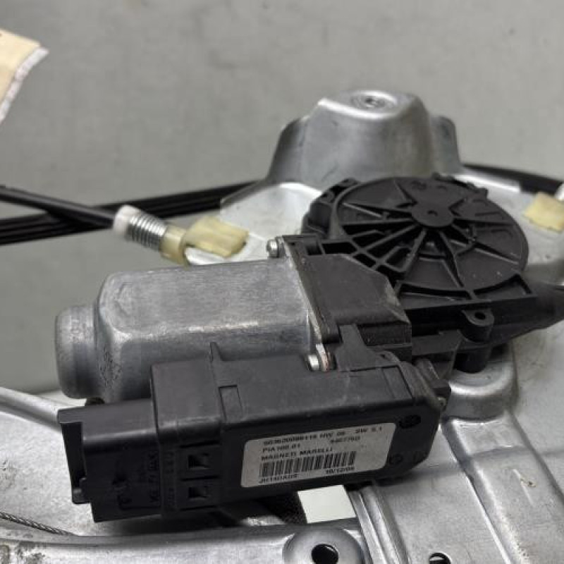 Leve vitre electrique avant gauche RENAULT CLIO 3 Photo n°7