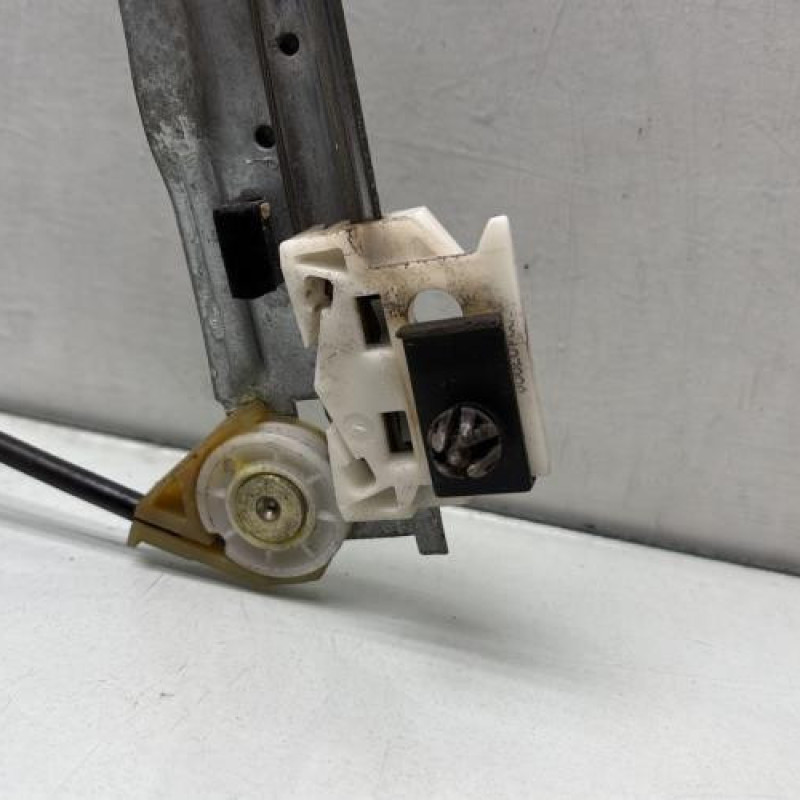 Leve vitre electrique avant gauche CITROEN C4 PICASSO 1 Photo n°2