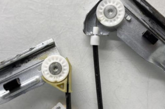 Leve vitre electrique avant gauche CITROEN C4 PICASSO 1
