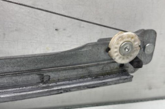 Leve vitre electrique avant gauche RENAULT CLIO 4