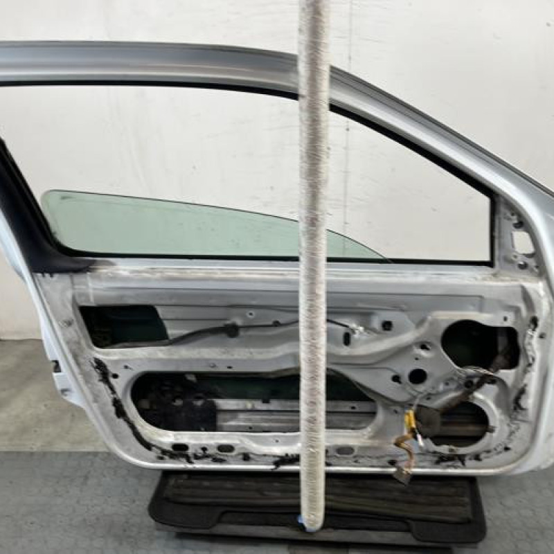 Porte avant gauche RENAULT CLIO 2 Photo n°7