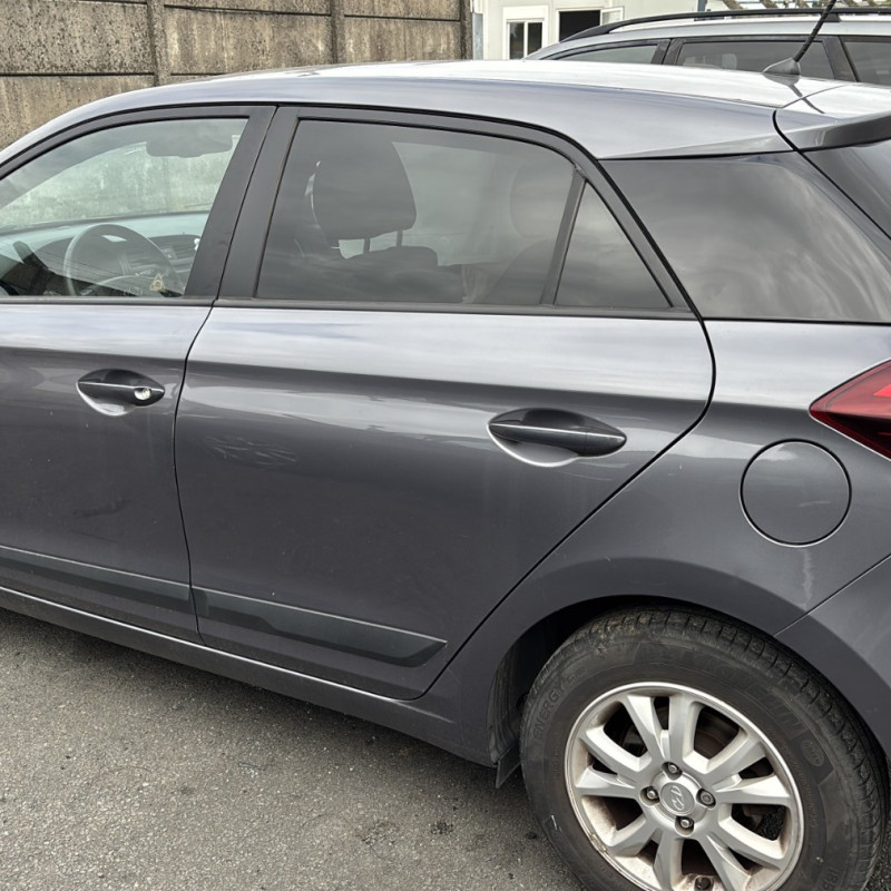 HYUNDAI I 20 2 PHASE 1 1.2i - 16V Photo n°7