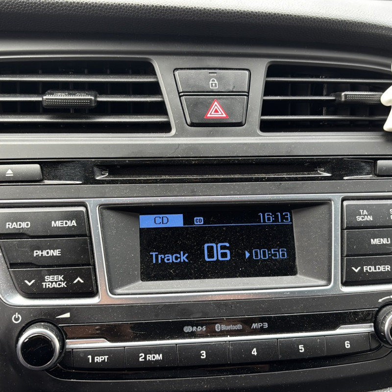 HYUNDAI I 20 2 PHASE 1 1.2i - 16V Photo n°18