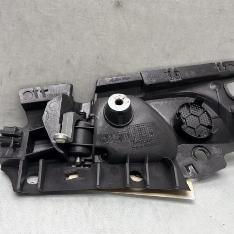 Poignee interieur avant droit OPEL CORSA D Photo n°3