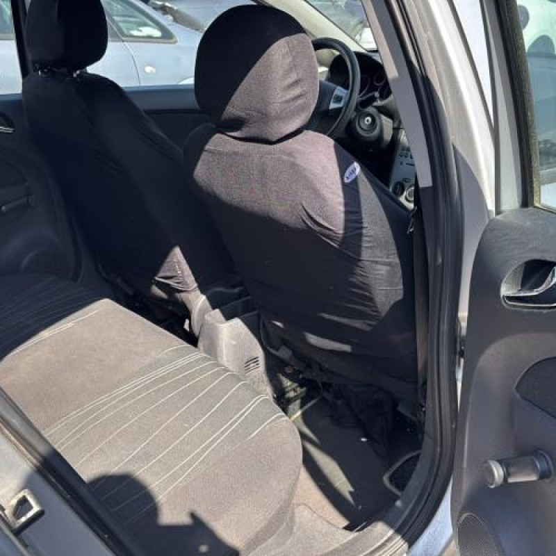 Poignee interieur avant droit OPEL CORSA D Photo n°20