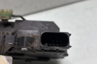 Serrure arriere droit OPEL CORSA D