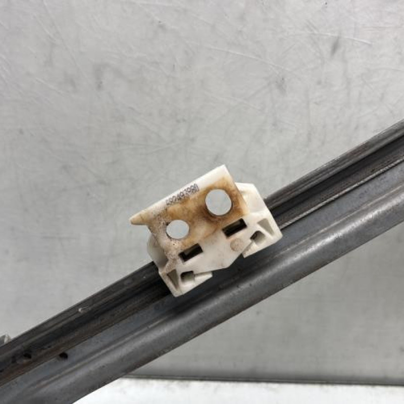 Leve vitre electrique avant gauche CITROEN C4 PICASSO 1 Photo n°2
