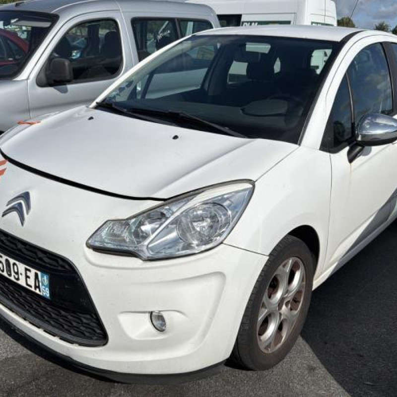 Pare choc arriere CITROEN C3 2 Photo n°7