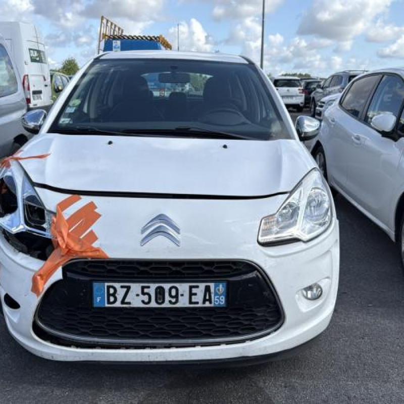 Pare choc arriere CITROEN C3 2 Photo n°15