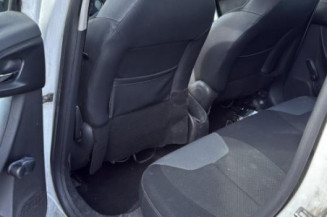 Pare choc arriere CITROEN C3 2