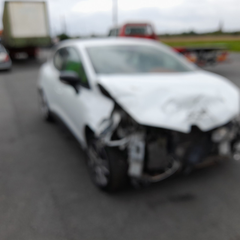 RENAULT CLIO 4 PHASE 1 0.9i - 12V TURBO TCE 90 Photo n°3