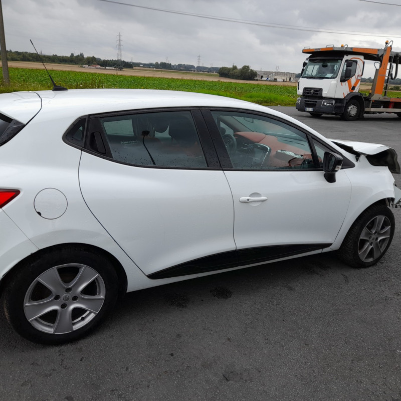 RENAULT CLIO 4 PHASE 1 0.9i - 12V TURBO TCE 90 Photo n°7