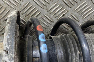 Amortisseur avant droit VOLKSWAGEN POLO 4