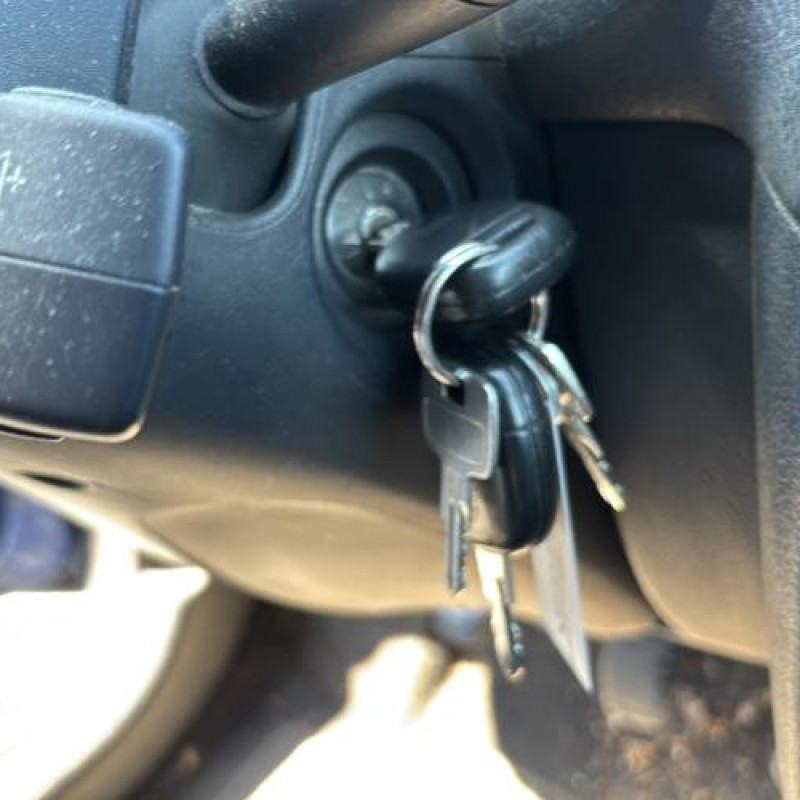 Feu arriere principal droit (feux) RENAULT CLIO 2 Photo n°20
