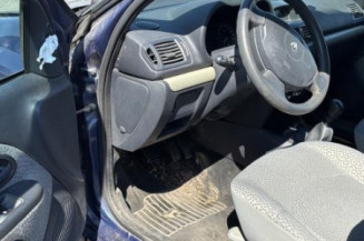 Feu arriere principal gauche (feux) RENAULT CLIO 2