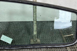 Custode arriere droit RENAULT CLIO 2