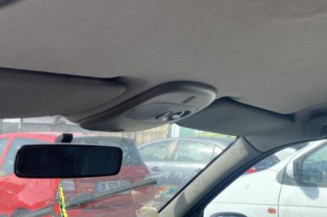 Custode arriere droit RENAULT CLIO 2