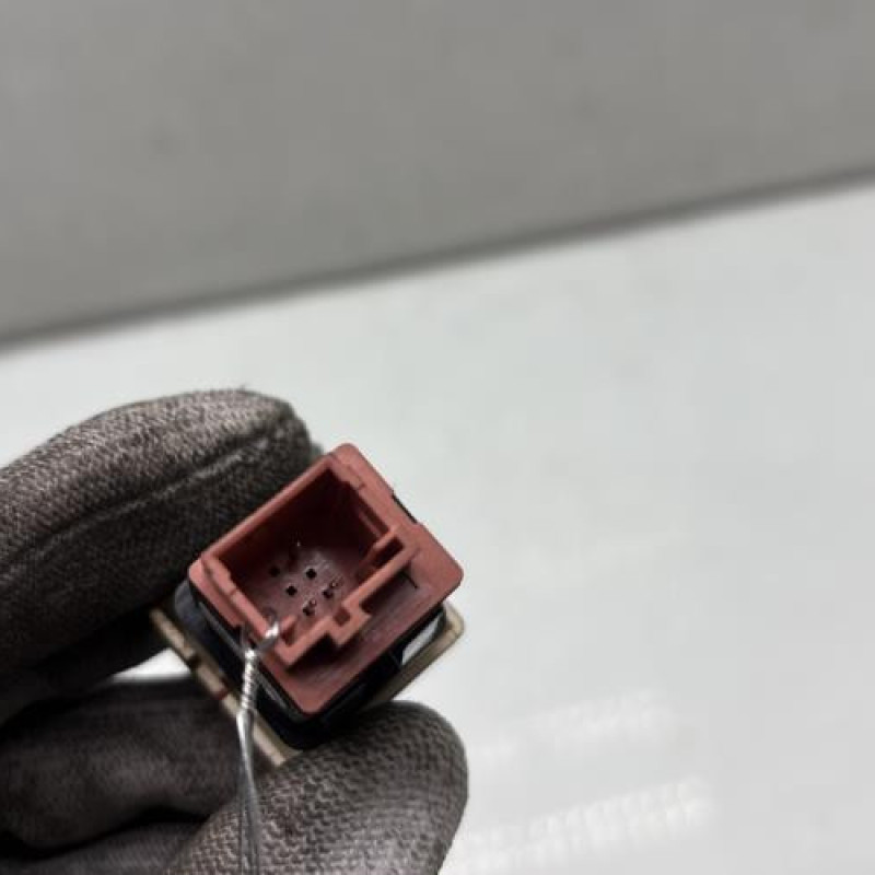 Bouton de warning PEUGEOT PARTNER 2 Photo n°3