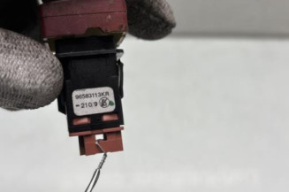 Bouton de warning PEUGEOT PARTNER 2