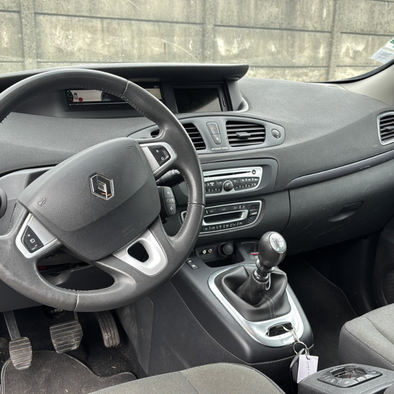 RENAULT SCENIC 3 PHASE 2 1.6 DCI - 16V TURBO Photo n°26