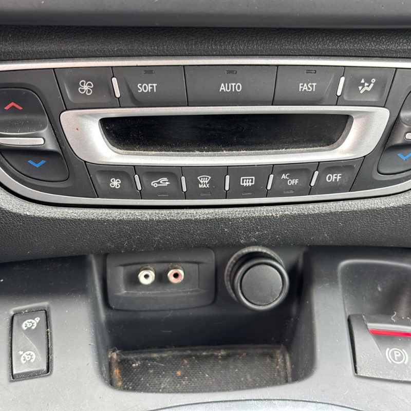 RENAULT SCENIC 3 PHASE 2 1.6 DCI - 16V TURBO Photo n°28