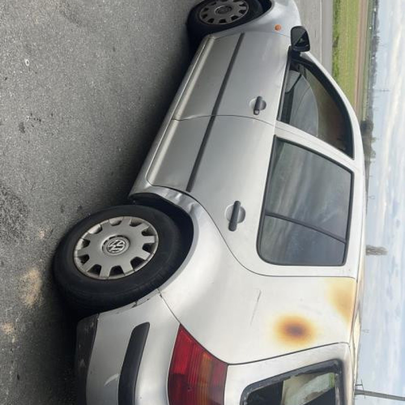Calandre VOLKSWAGEN GOLF 4 Photo n°7