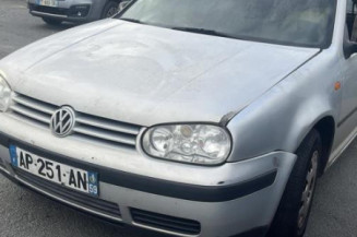 Calandre VOLKSWAGEN GOLF 4