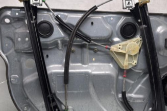 Leve vitre electrique avant droit VOLKSWAGEN POLO 4 Photo n°1