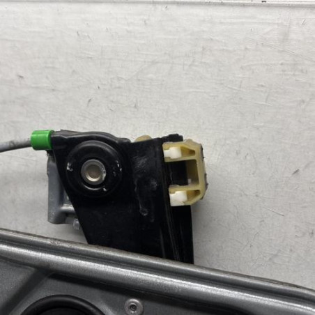 Leve vitre electrique avant gauche VOLKSWAGEN POLO 4