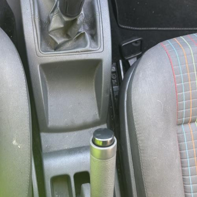 Leve vitre electrique avant gauche VOLKSWAGEN POLO 4 Photo n°19
