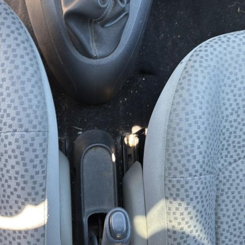 Bouton de warning RENAULT CLIO 2 Photo n°18