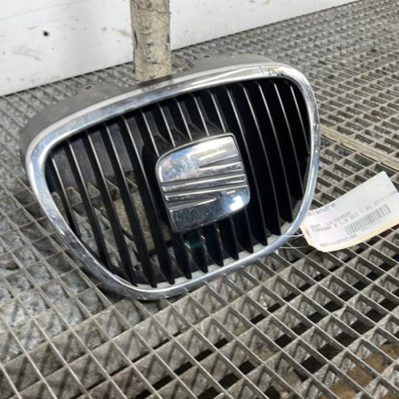 Calandre SEAT CORDOBA 2 Photo n°2