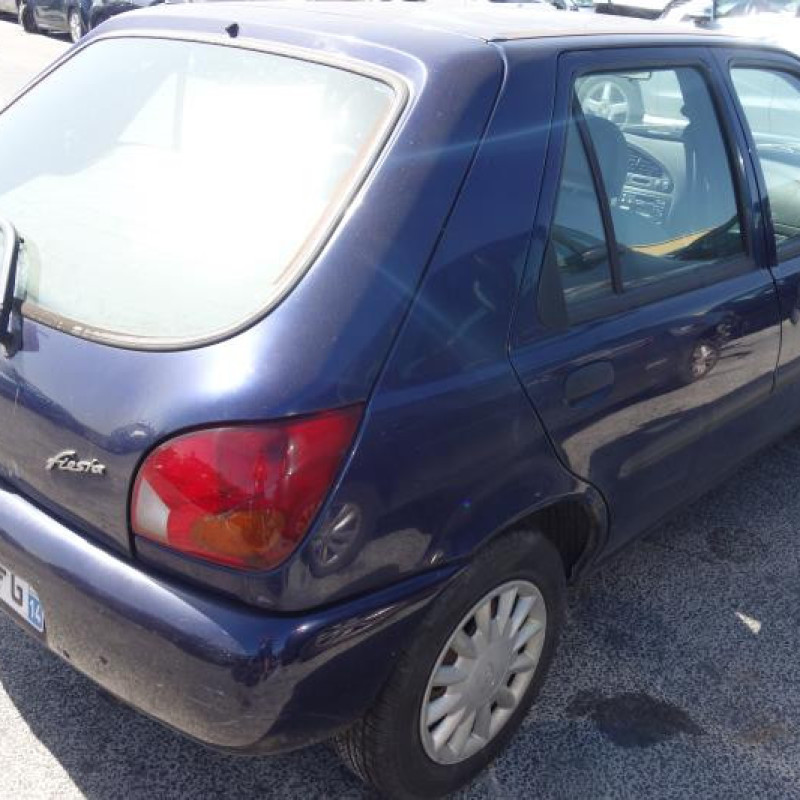 Calandre FORD FIESTA 4 Photo n°4