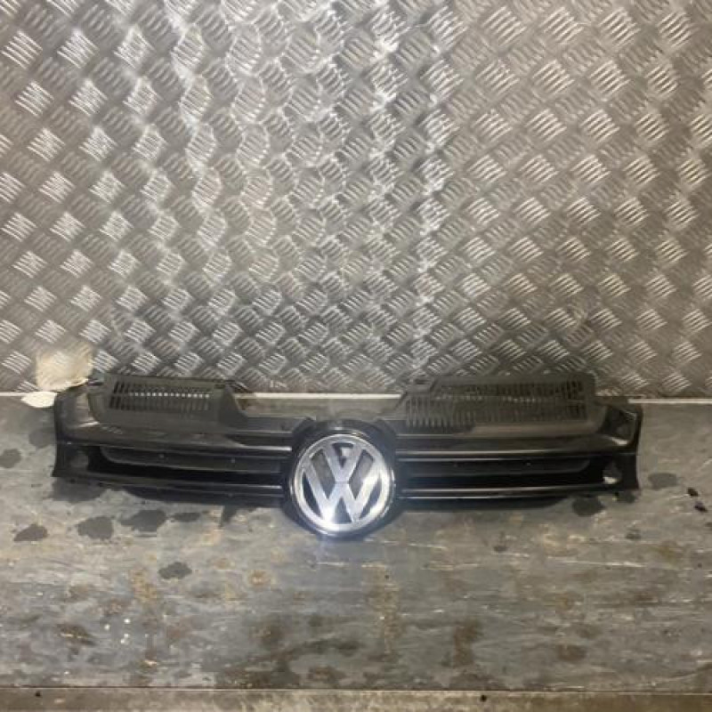 Calandre VOLKSWAGEN GOLF 5 Photo n°1
