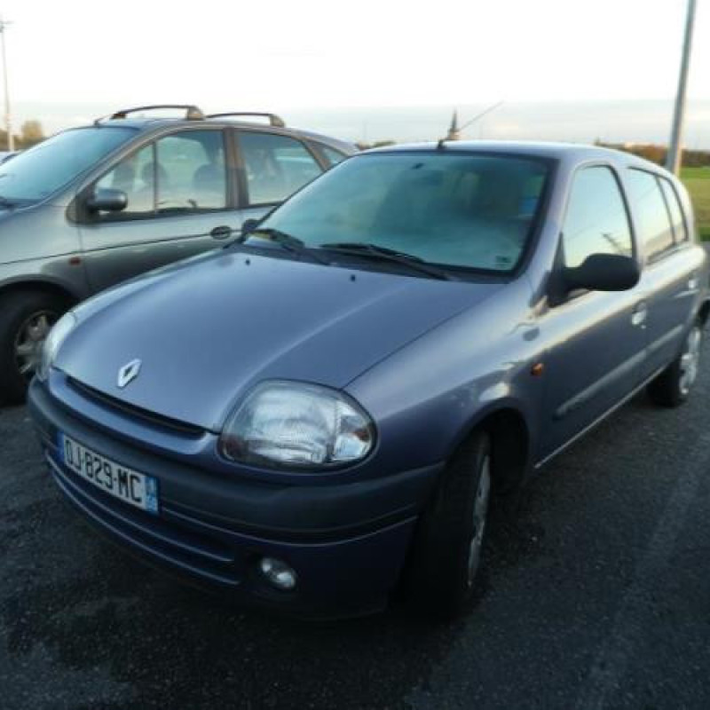 Calandre RENAULT CLIO 2 Photo n°4