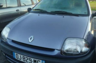 Calandre RENAULT CLIO 2