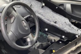 Bras essuie glace avant TOYOTA AYGO 1