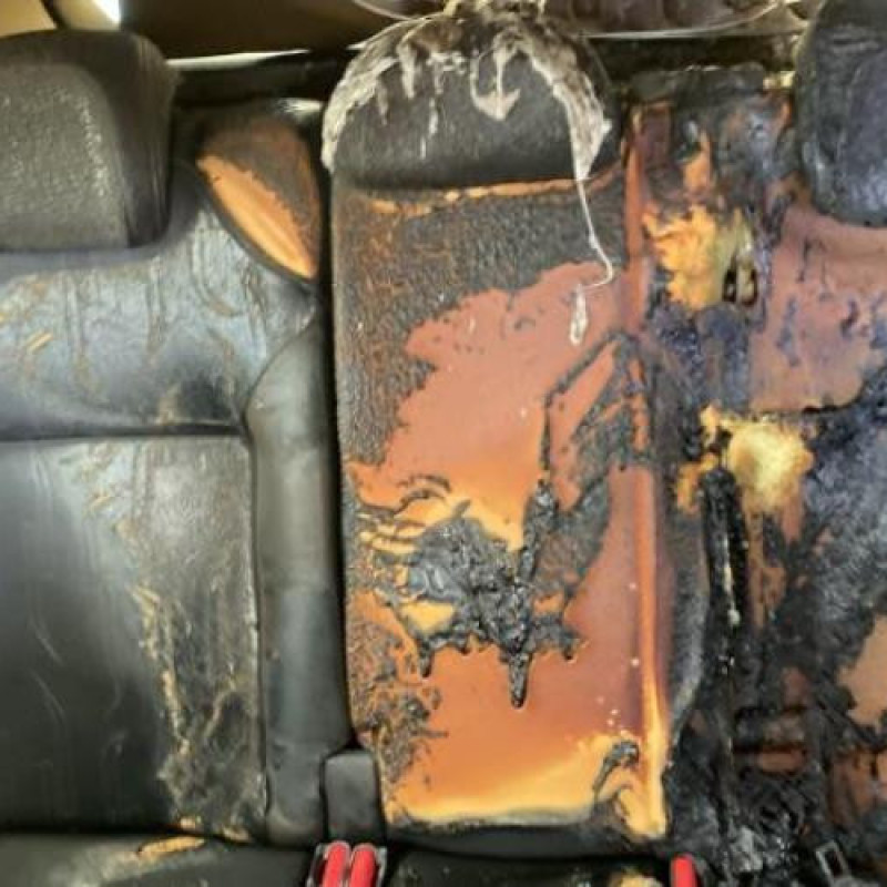 Feu arriere secondaire droit (feux) CITROEN C4 2 Photo n°15